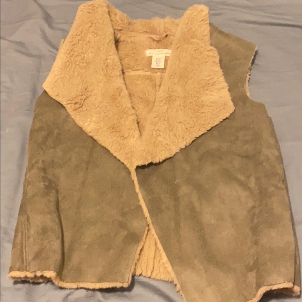 FAUX vest